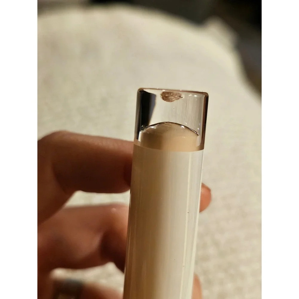 Skyvii Soft and Smooth Concealer Shade 01 Liquid Makeup 3ml Rose Gold Box